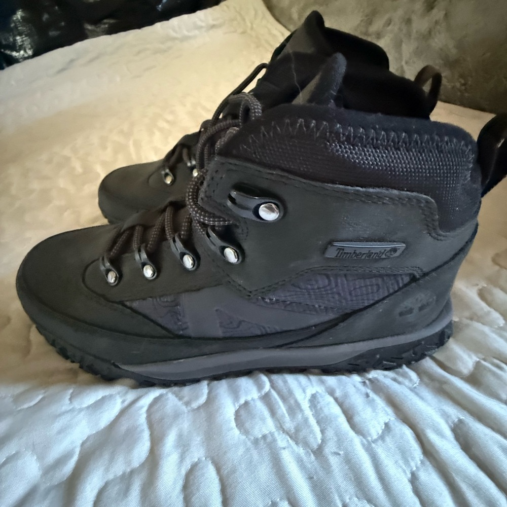 Timberland Men's Dark Gray Boots